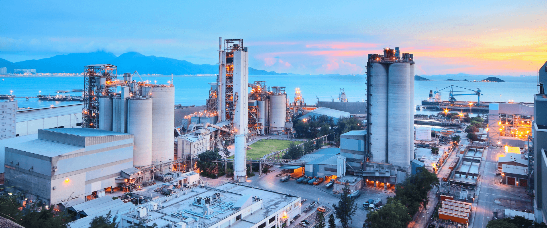 "Đưa khí sạch và nước sạch đến từng công trình, </br> kiến tạo sự khác biệt và bền vững vượt trội."